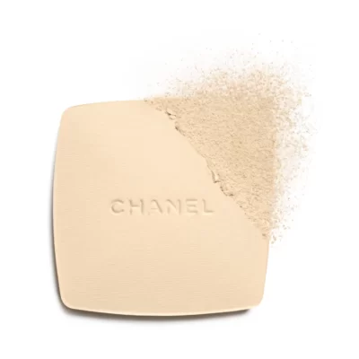 Chanel Poudre Universell Compact 20 Clair 3.webp